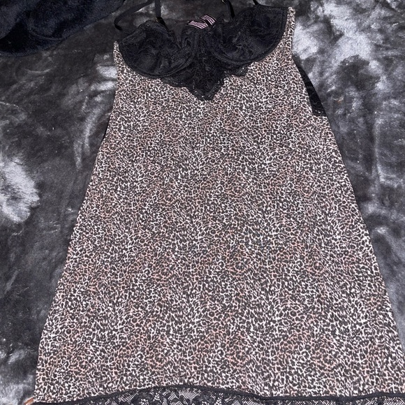 VS lace mini slip - Picture 3 of 4